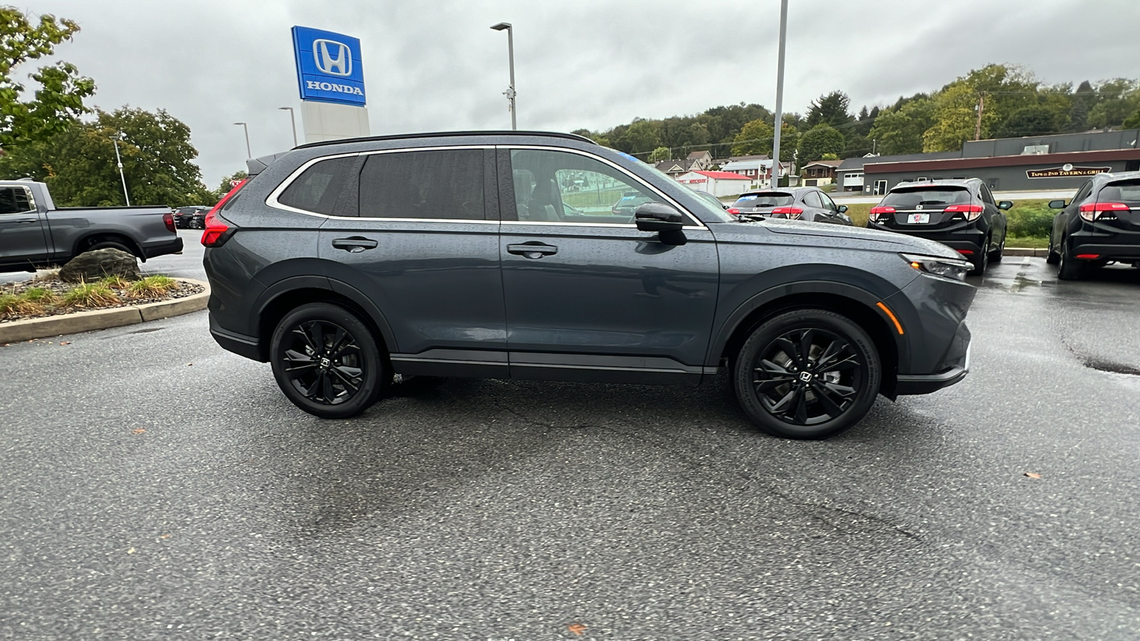 2023 Honda CR-V Hybrid Sport Touring 3