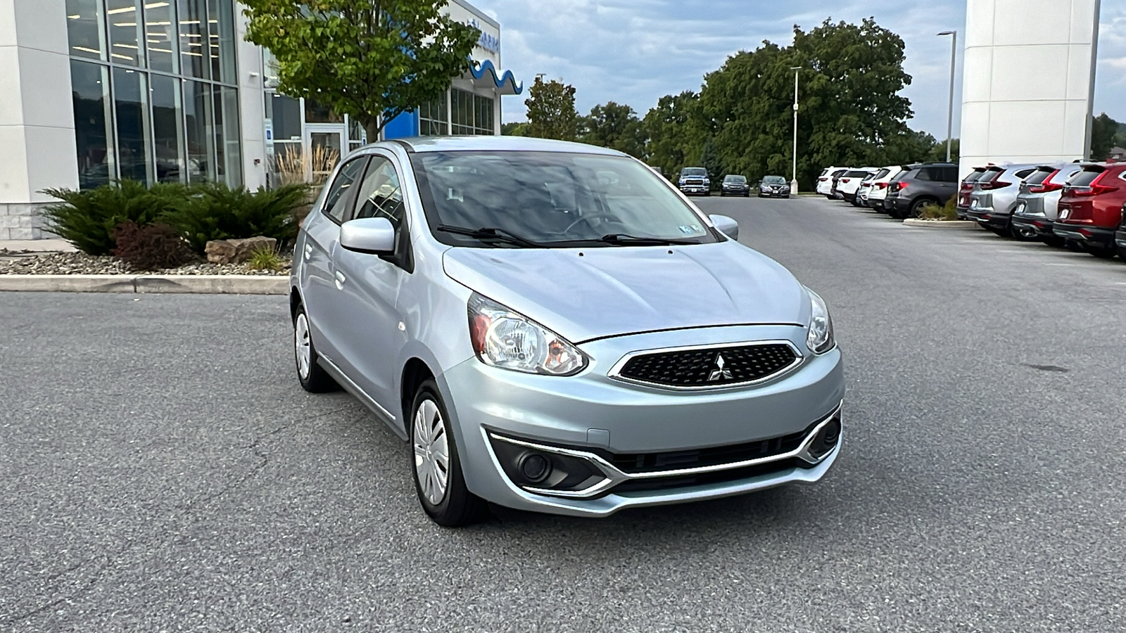 2020 Mitsubishi Mirage ES 1