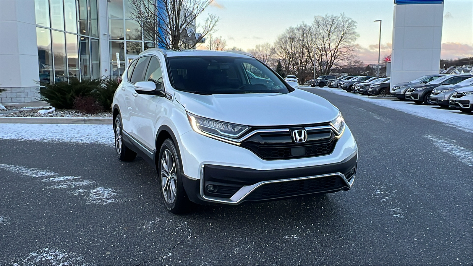 2022 Honda CR-V Touring 1