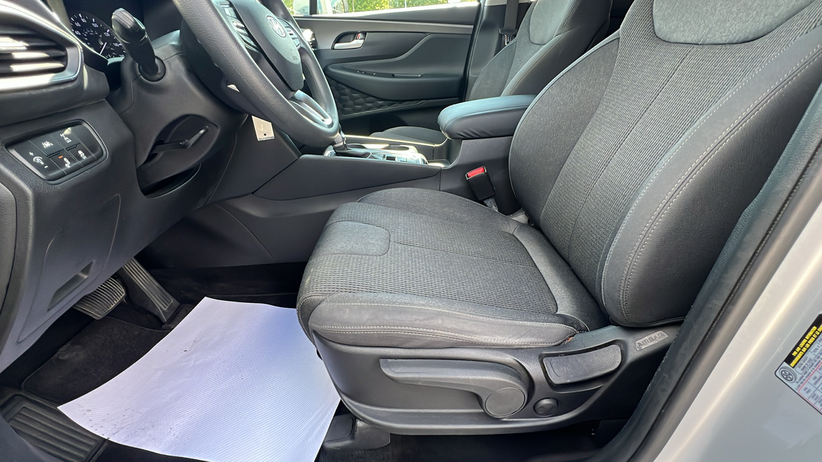 2019 Hyundai Santa Fe SE 2.4 22