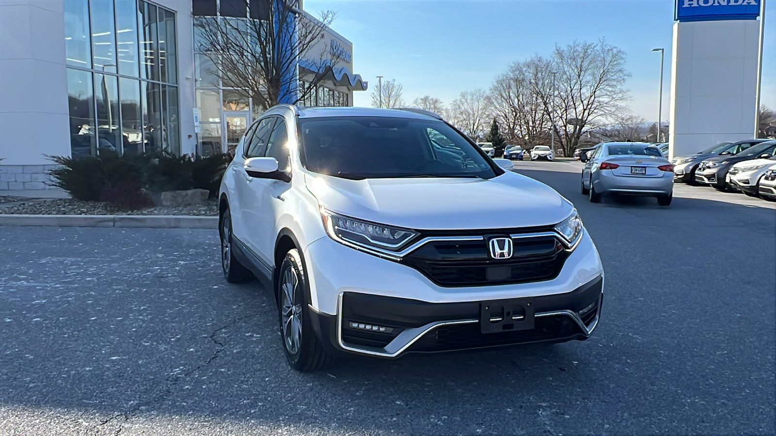 2022 Honda CR-V Hybrid Touring 1