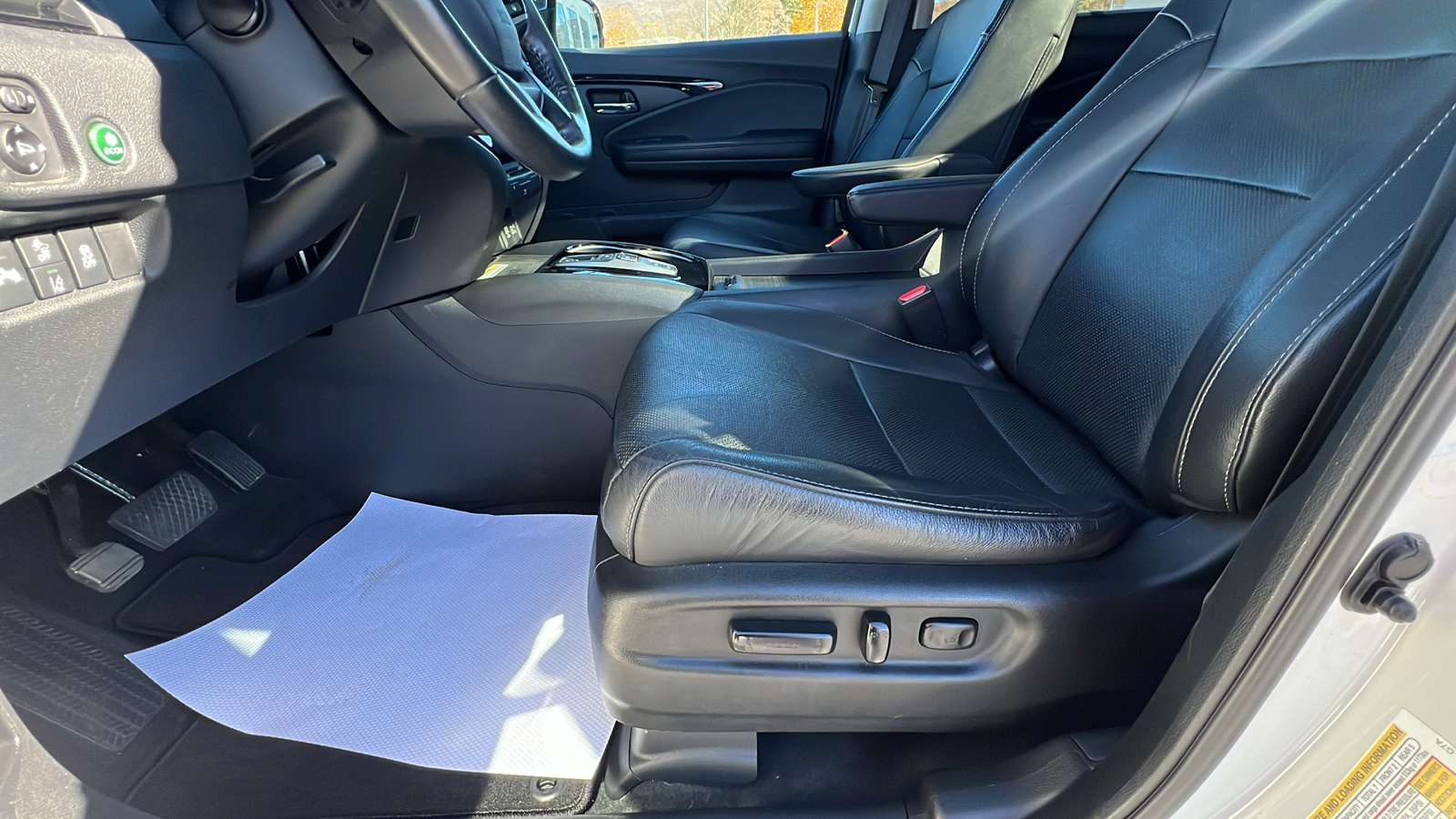 2019 Honda Pilot Elite 26