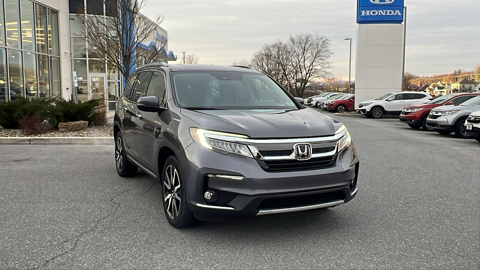 2021 Honda Pilot Touring 1