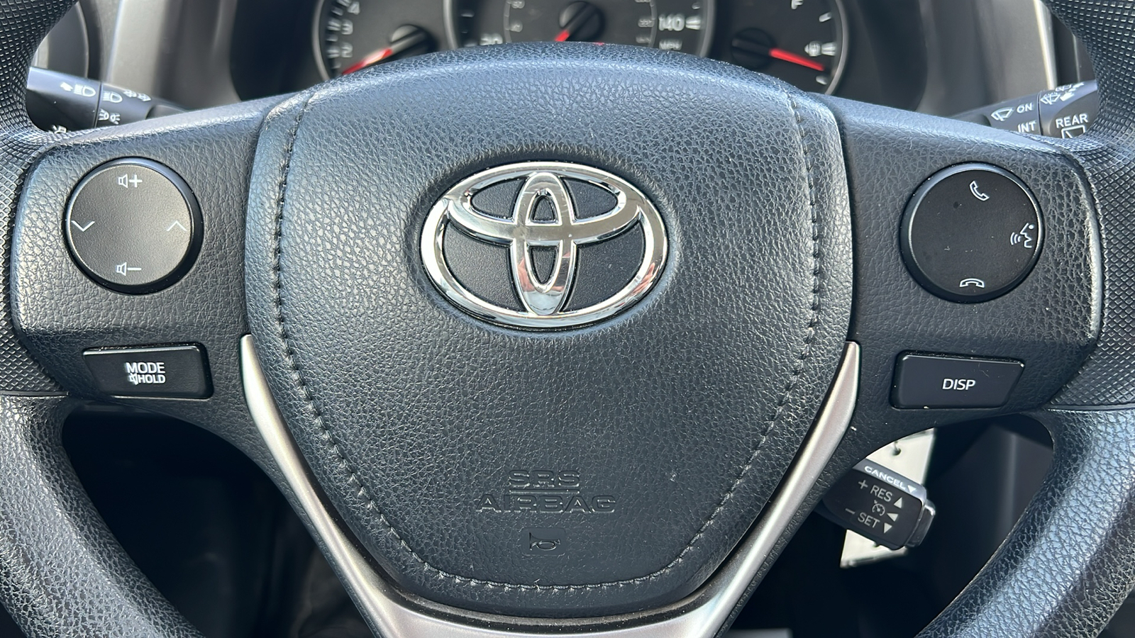2016 Toyota RAV4 LE 26