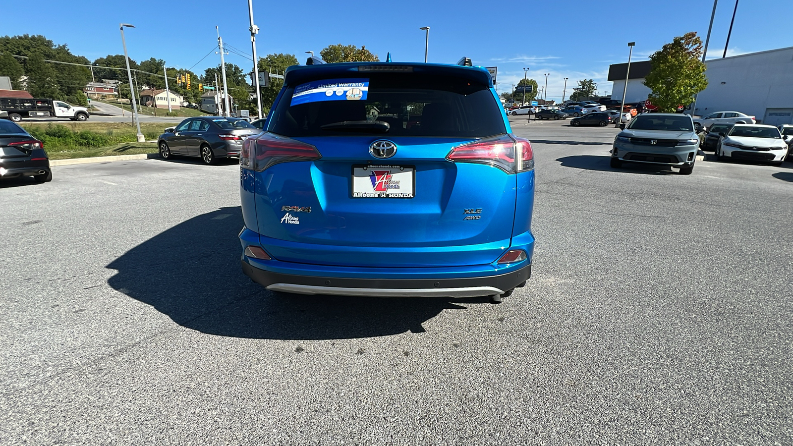 2017 Toyota RAV4 XLE 5