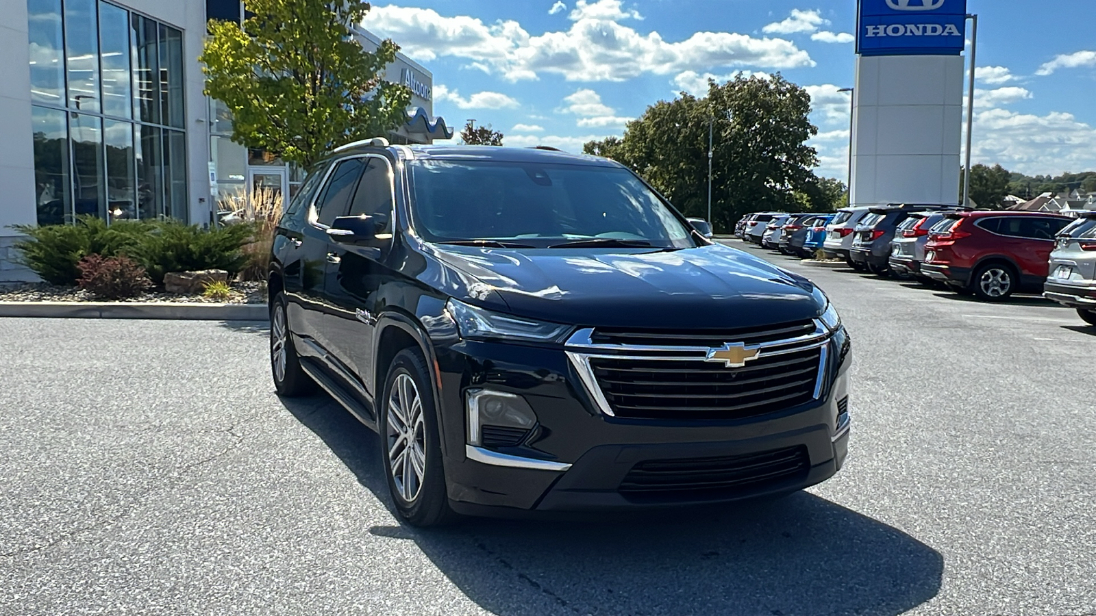 2023 Chevrolet Traverse High Country 1