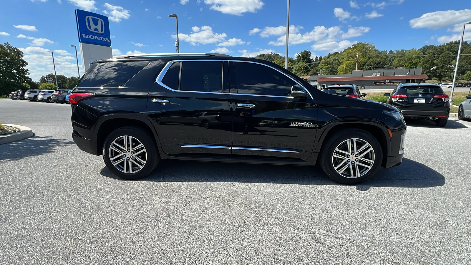 2023 Chevrolet Traverse High Country 3