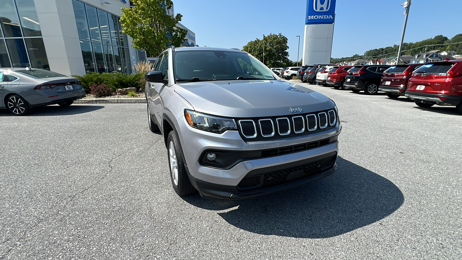 2022 Jeep Compass Latitude 2