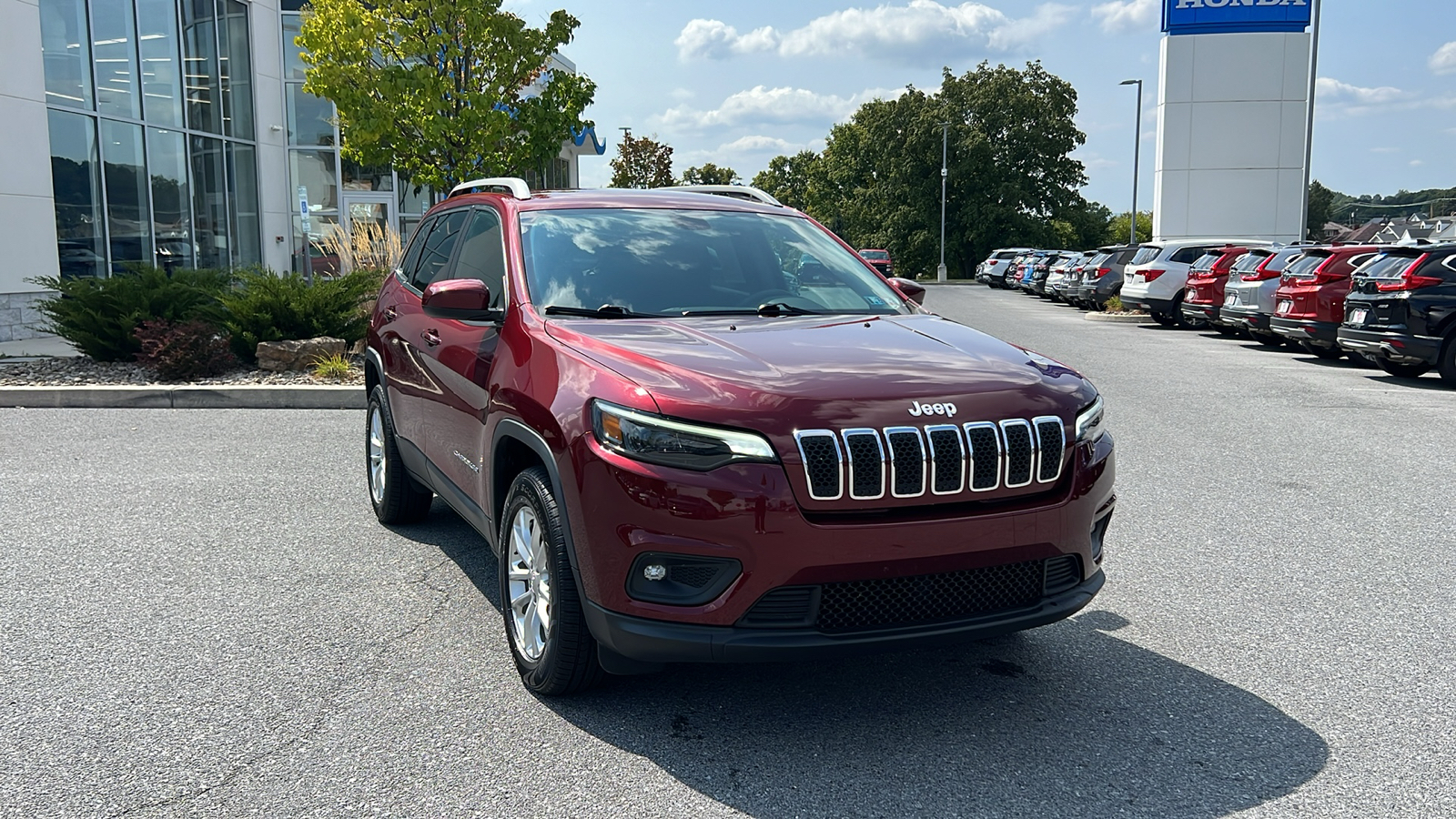 2019 Jeep Cherokee Latitude 1