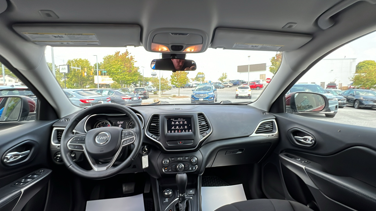 2019 Jeep Cherokee Latitude 19