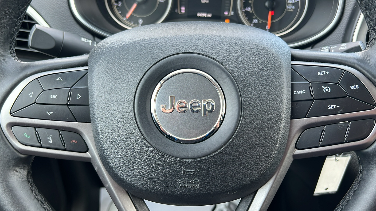 2019 Jeep Cherokee Latitude 28