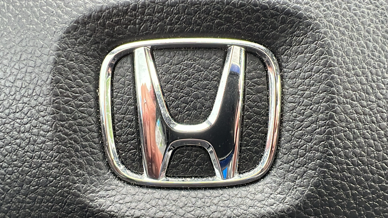 2018 Honda Accord Touring 32