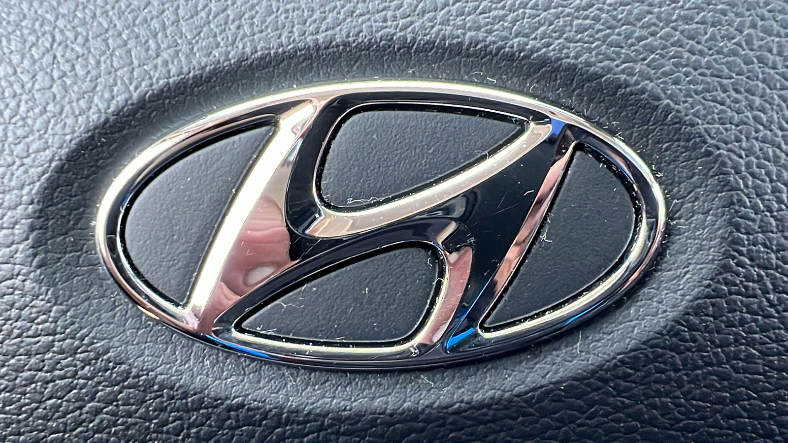 2023 Hyundai Venue Limited 29