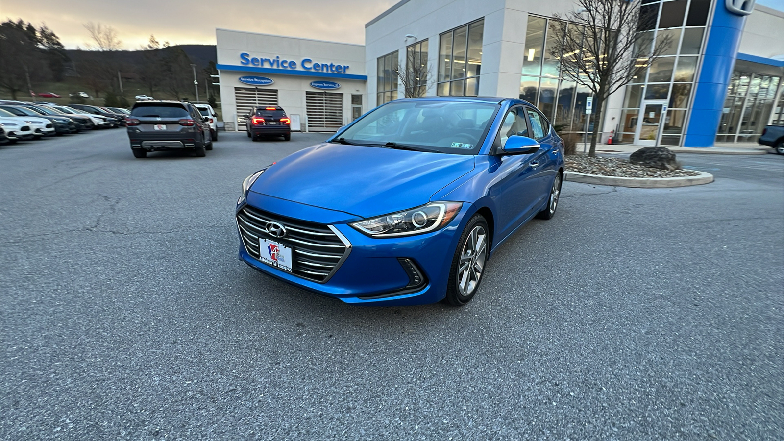 2017 Hyundai Elantra Limited 8