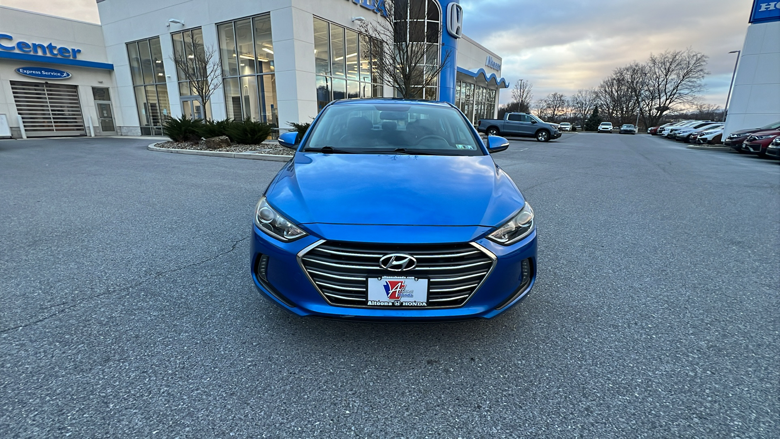 2017 Hyundai Elantra Limited 9