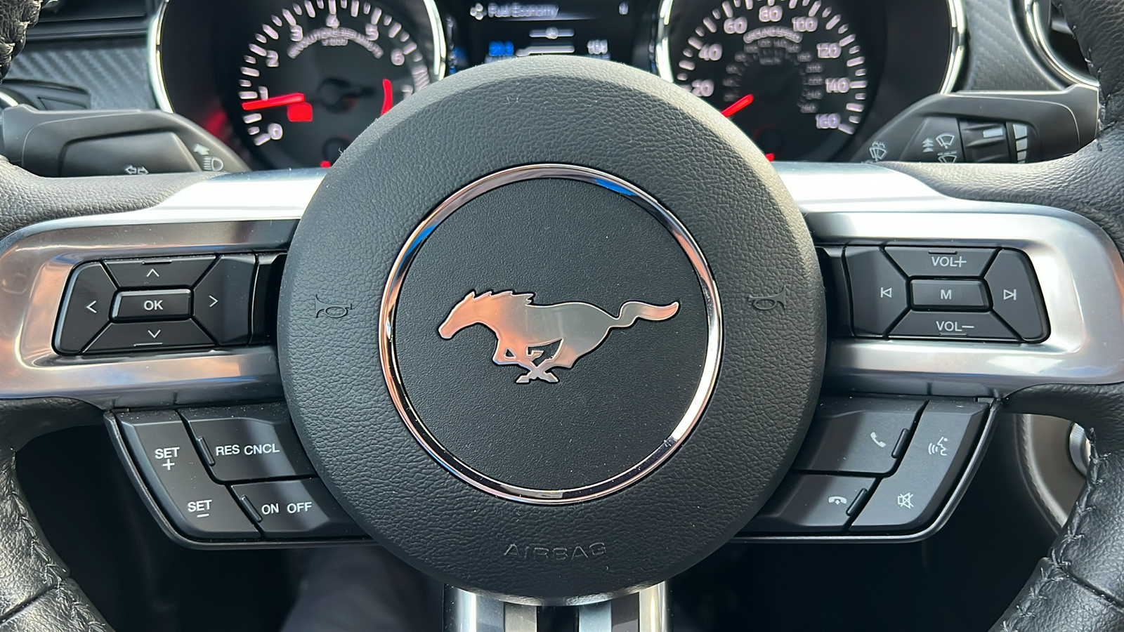 2016 Ford Mustang V6 24