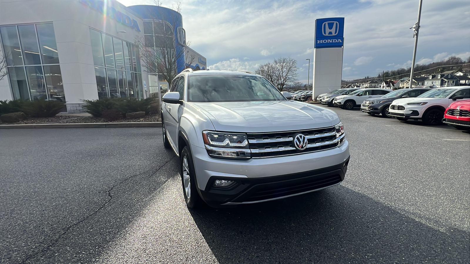 2018 Volkswagen Atlas 3.6L V6 SE 2