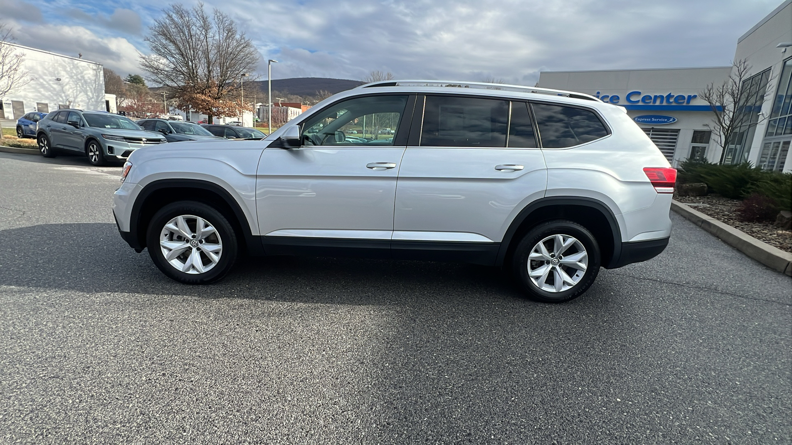 2018 Volkswagen Atlas 3.6L V6 SE 7