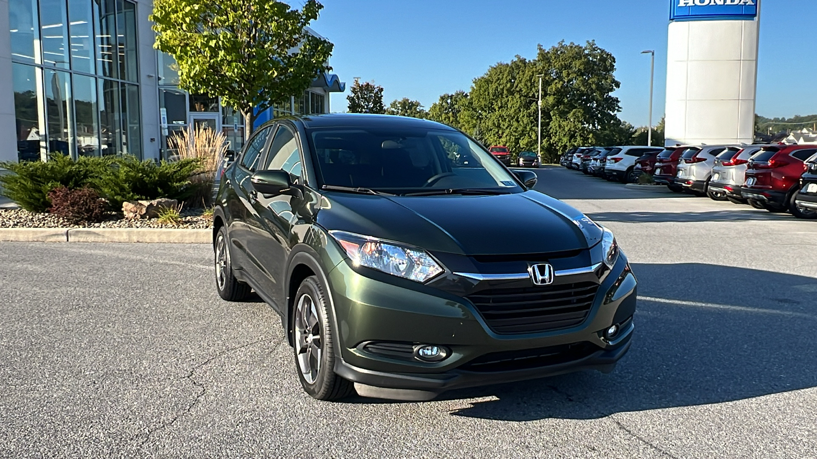 2018 Honda HR-V EX 1