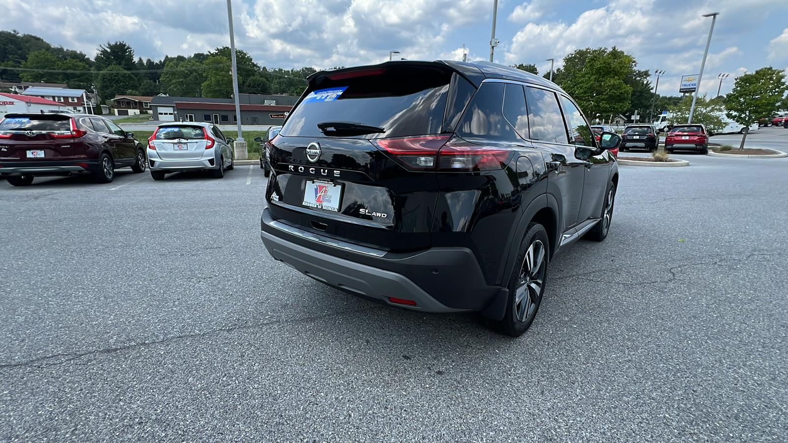 2021 Nissan Rogue SL 4