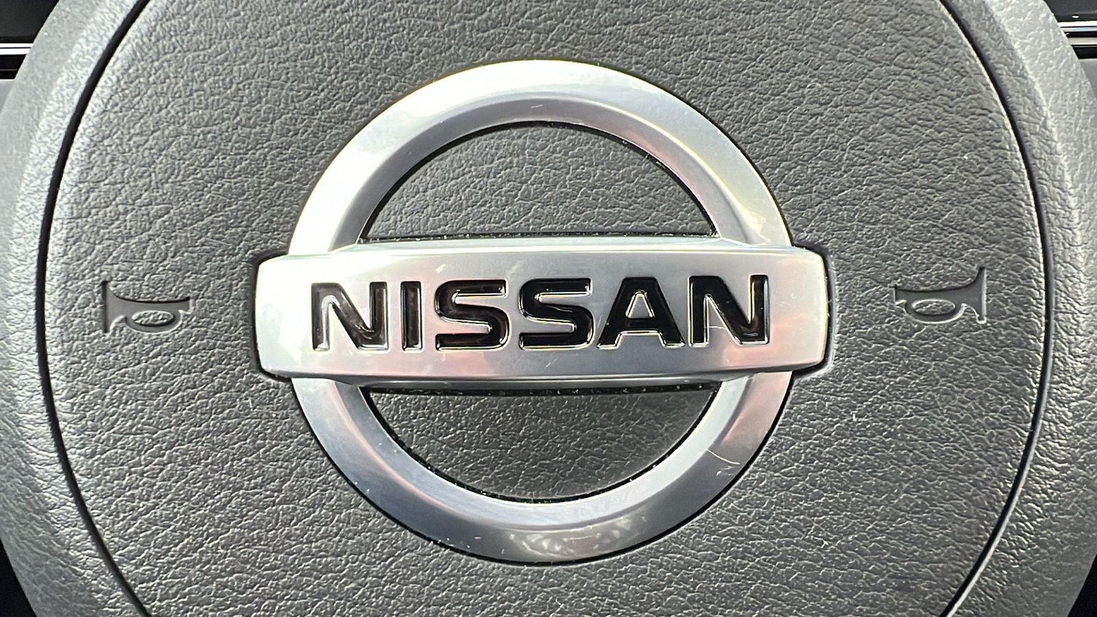 2021 Nissan Rogue SL 32