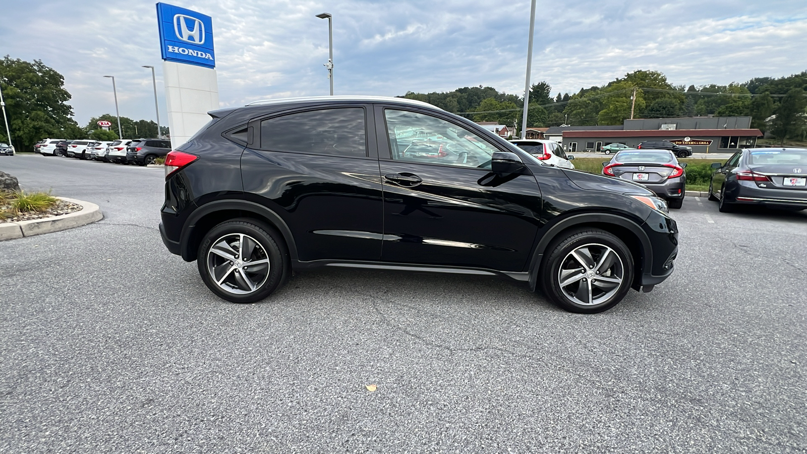 2022 Honda HR-V EX-L 3