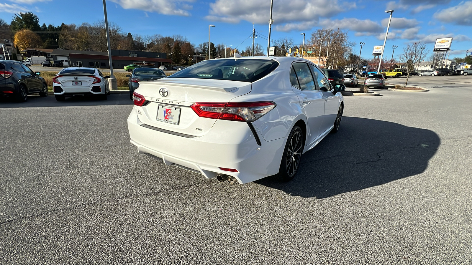 2019 Toyota Camry SE 4