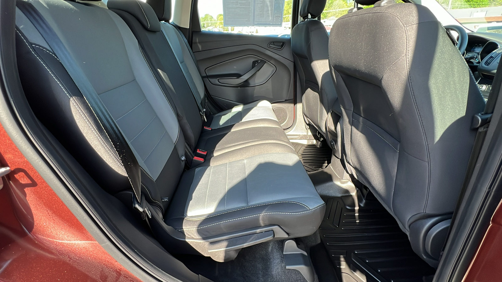 2018 Ford Escape S 34
