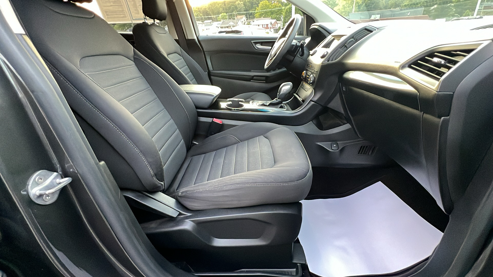 2015 Ford Edge SE 13