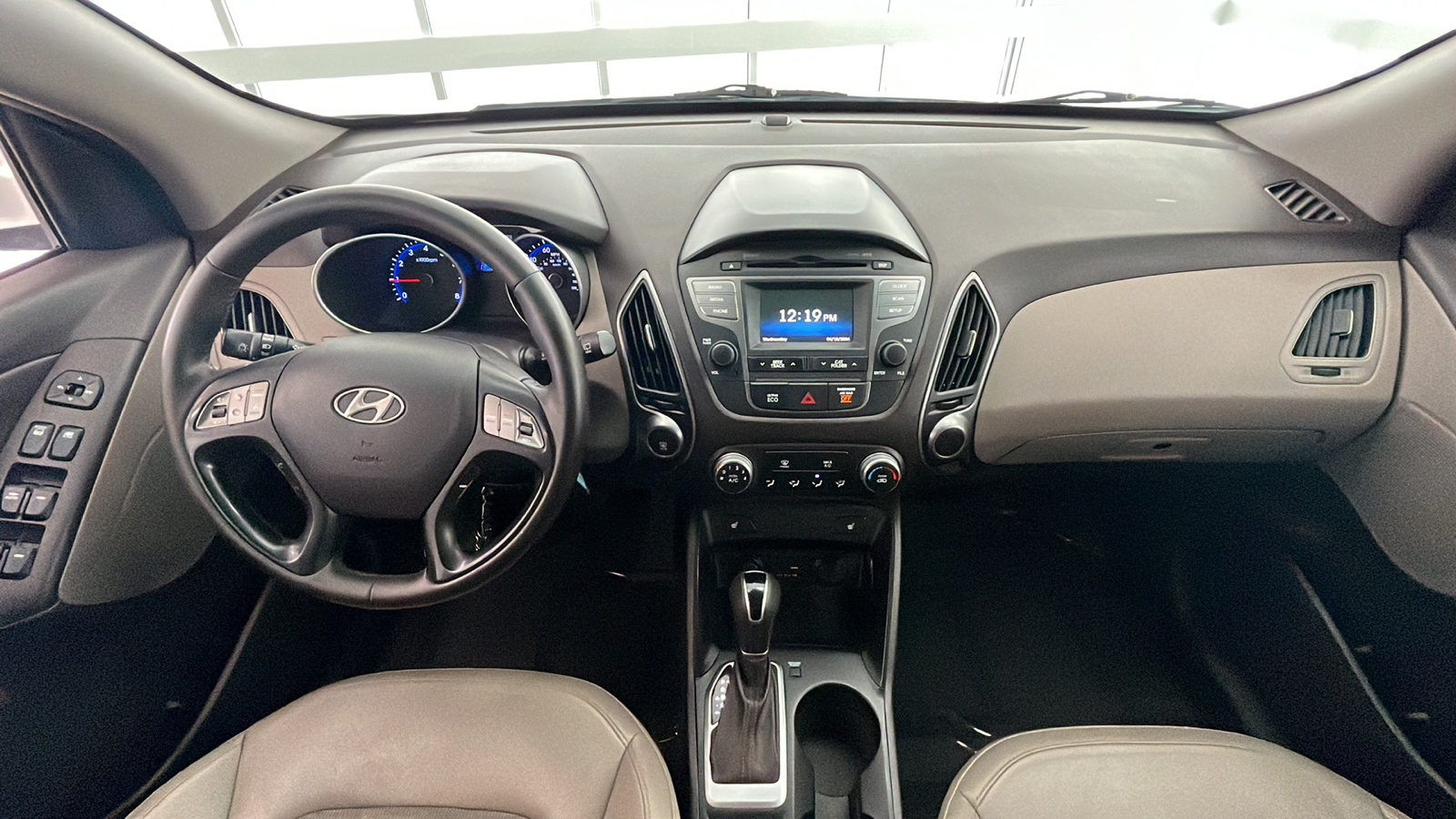 2015 Hyundai Tucson SE 17
