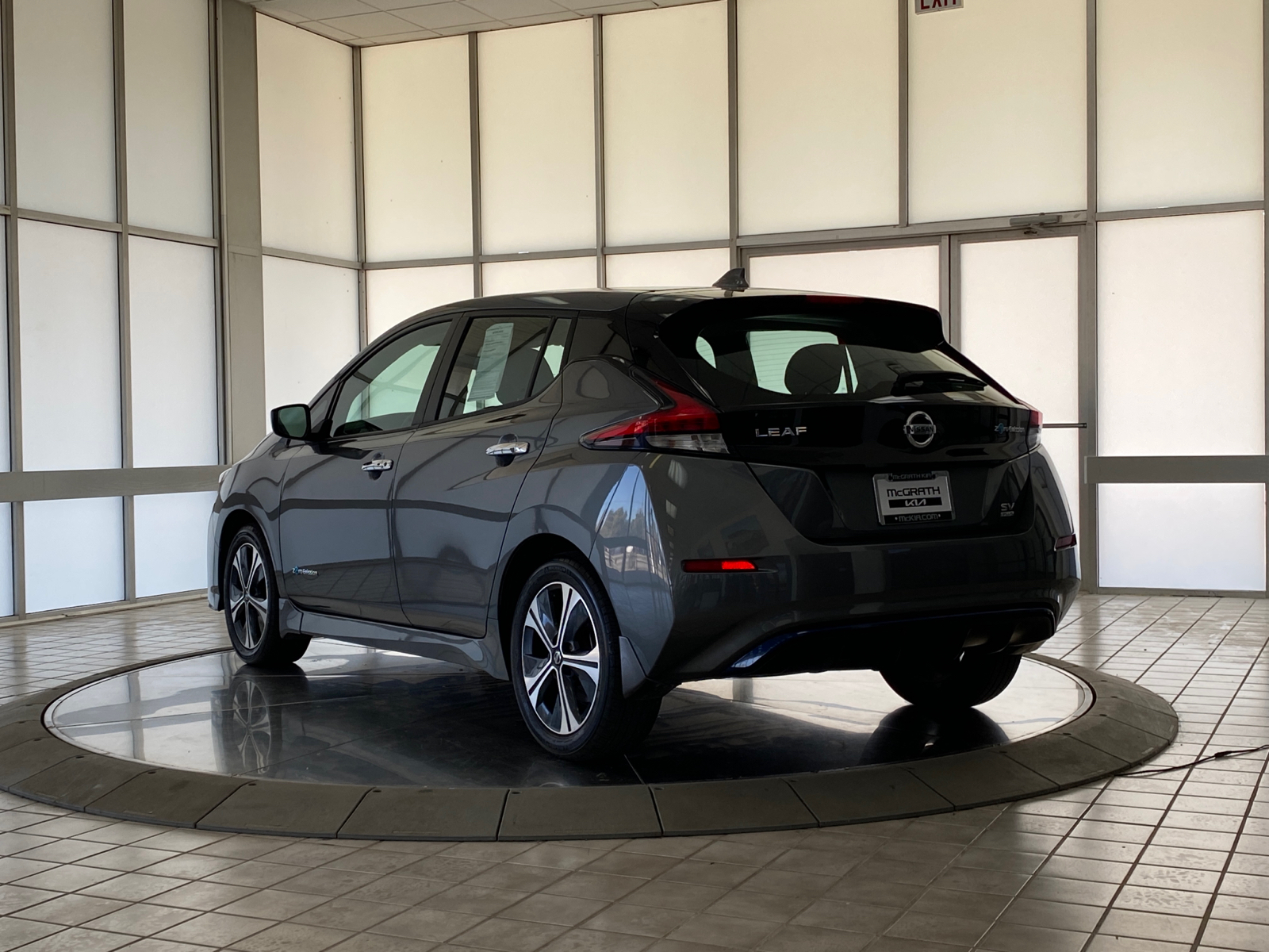 2019 Nissan Leaf SV Plus 6