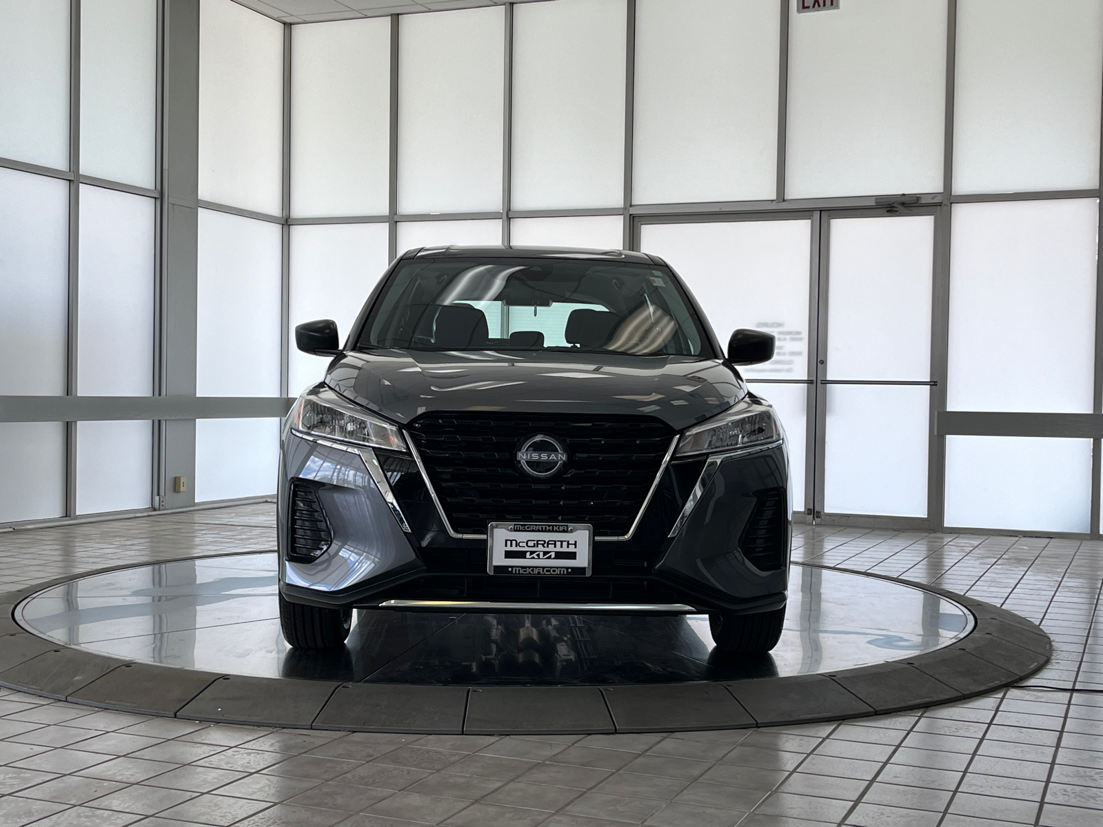 2023 Nissan Kicks S 3