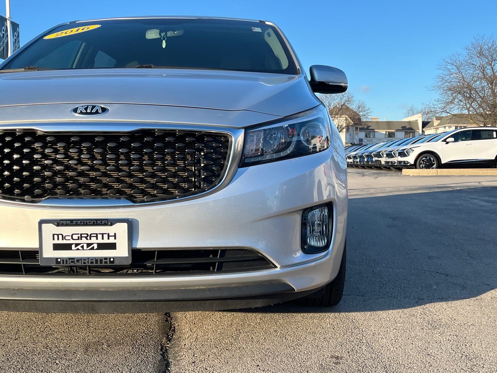 2016 Kia Sedona SX 11