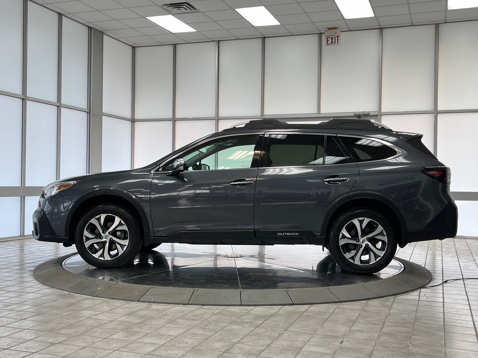 2021 Subaru Outback Touring XT 5