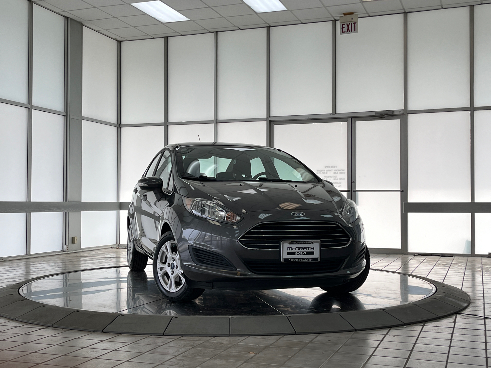 2016 Ford Fiesta SE 1