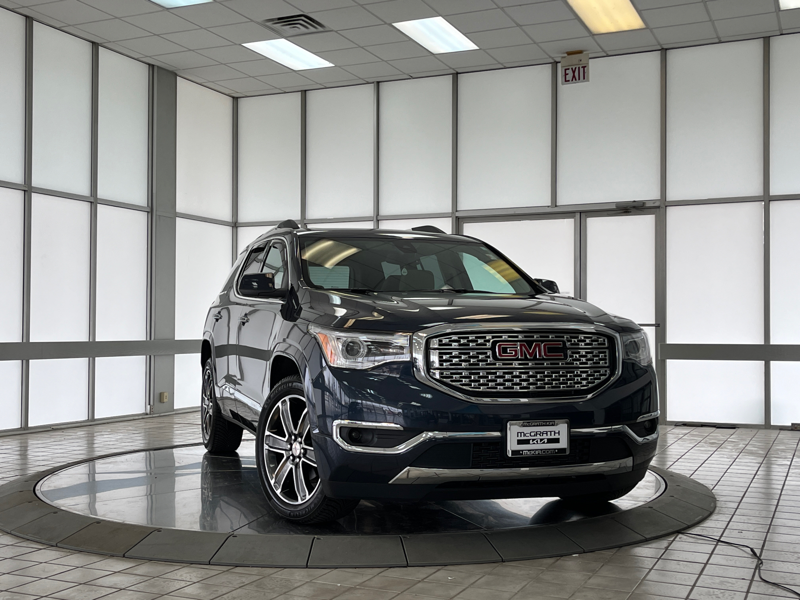 2019 GMC Acadia Denali 2