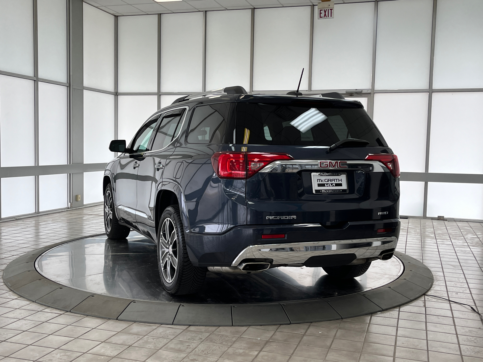 2019 GMC Acadia Denali 6