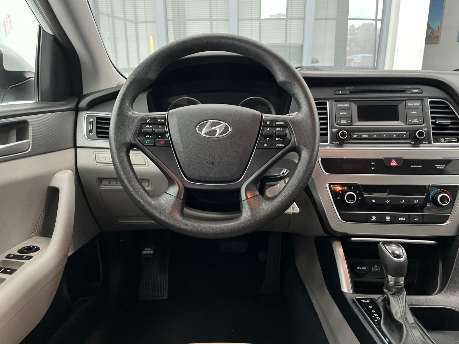 2017 Hyundai Sonata Base 18