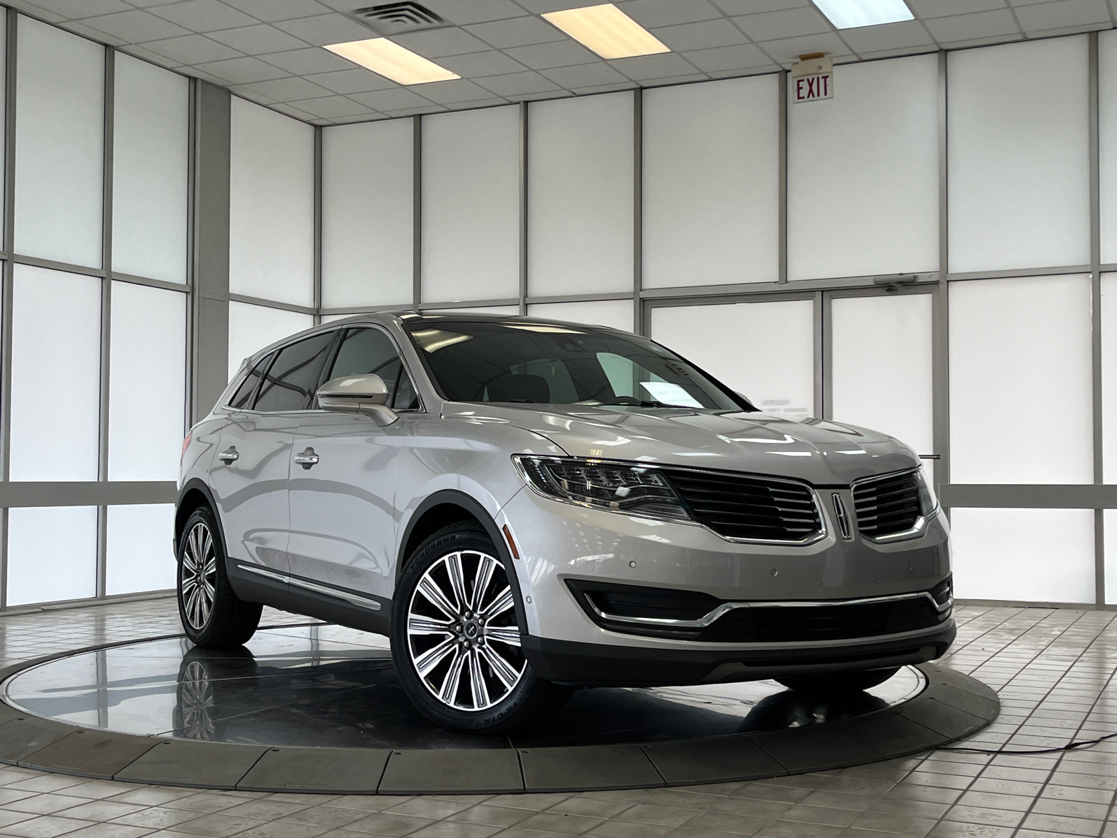 2016 Lincoln MKX Black Label 1