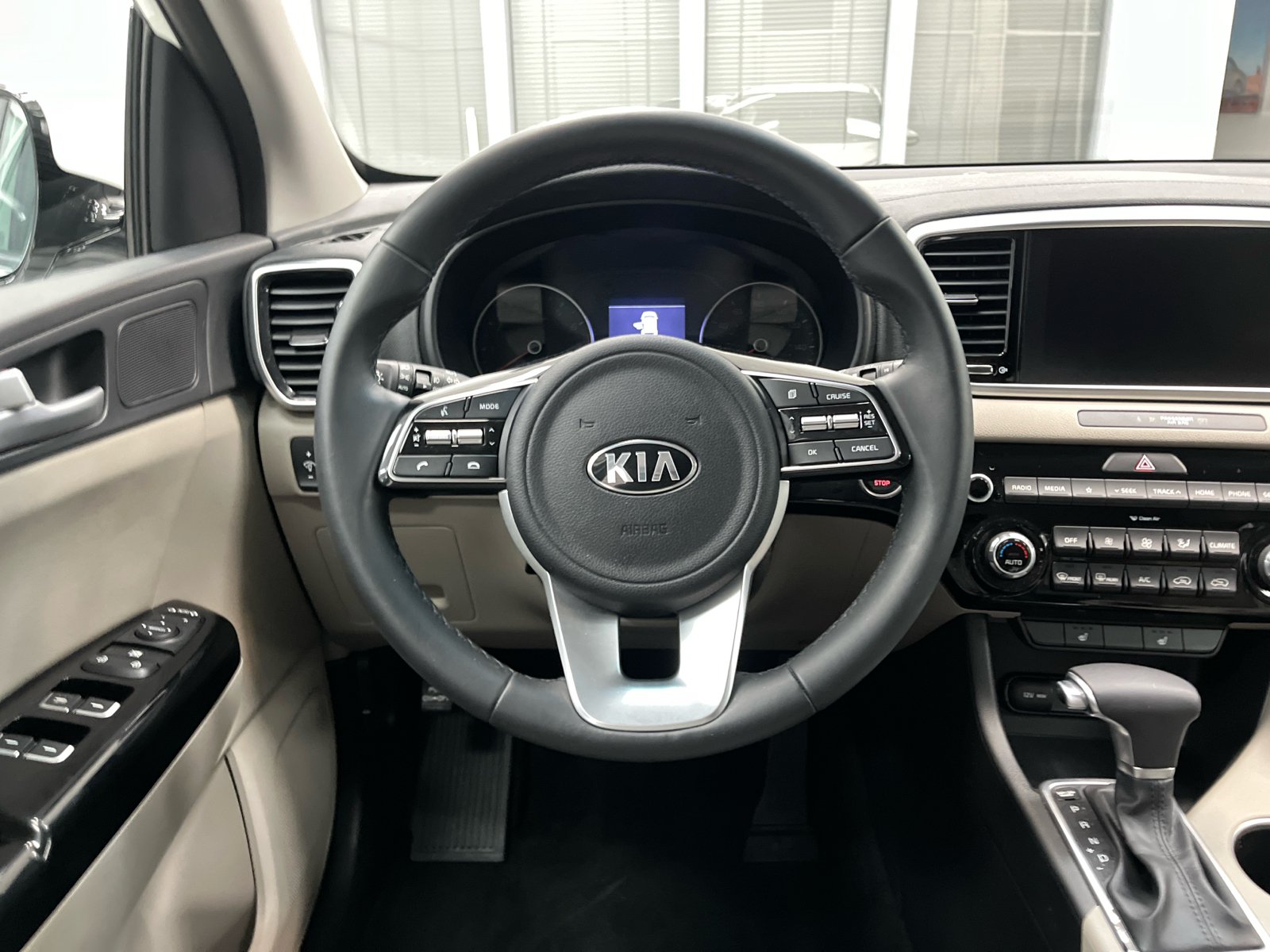 2021 Kia Sportage EX 18