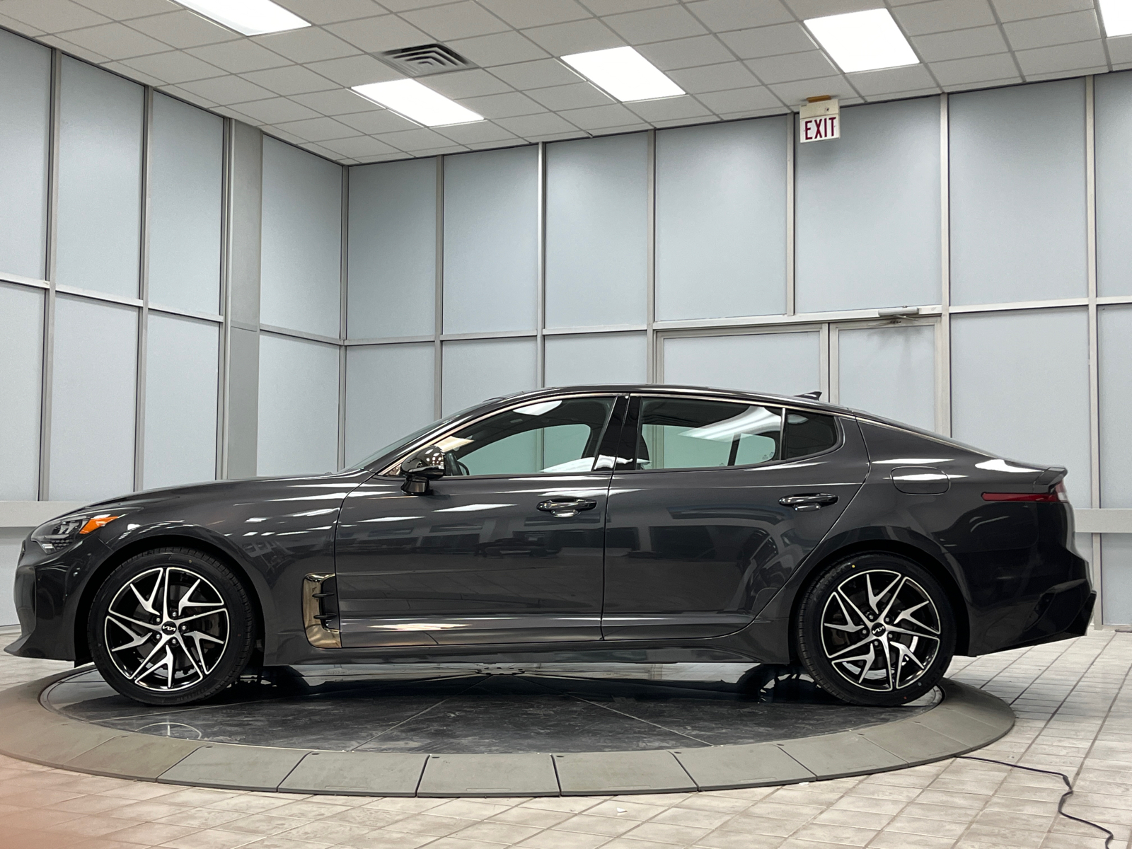 2022 Kia Stinger GT-Line 5