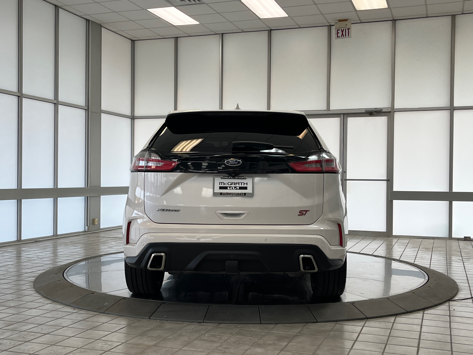 2019 Ford Edge ST 7