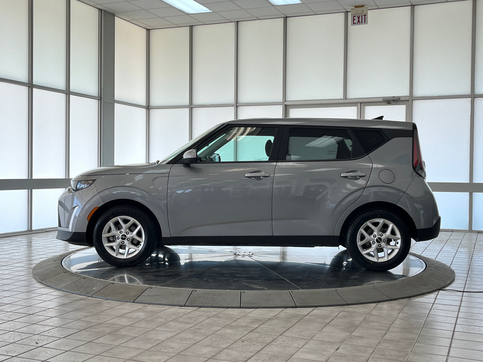 2023 Kia Soul LX 5