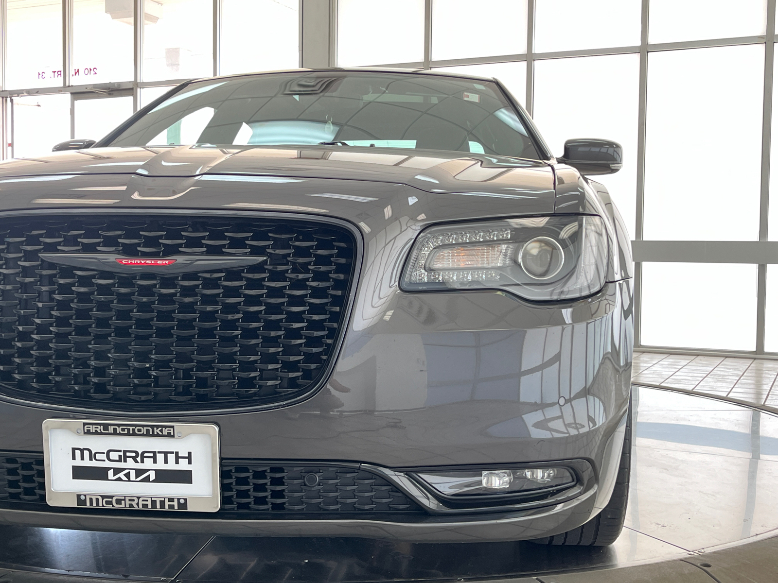 2023 Chrysler 300 S 12