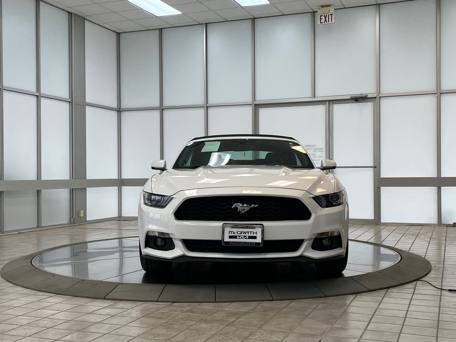 2017 Ford Mustang EcoBoost Premium 3