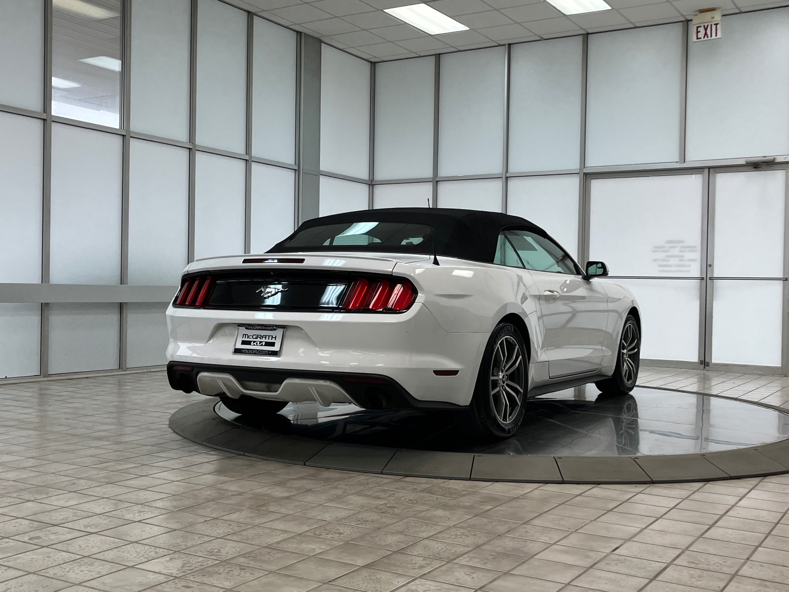 2017 Ford Mustang EcoBoost Premium 8