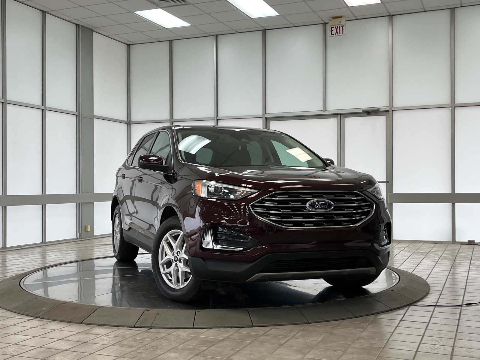 2022 Ford Edge SEL 2