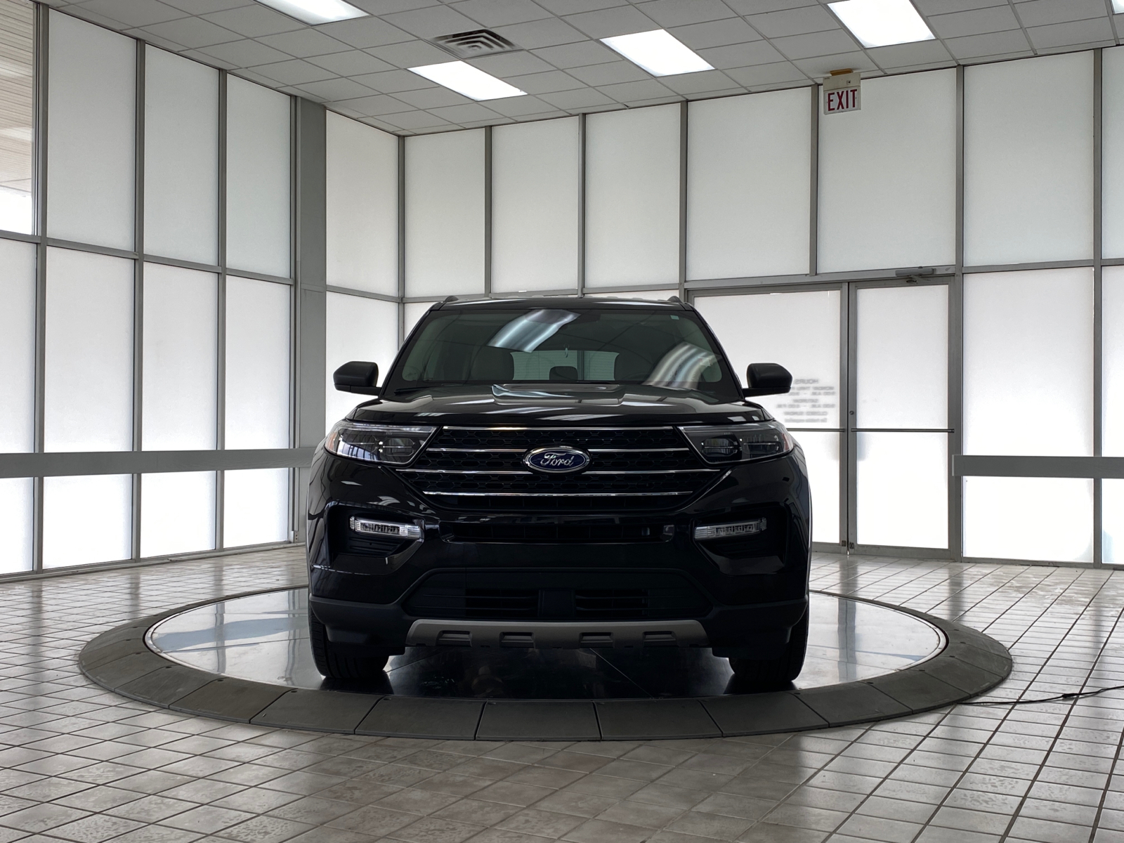 2023 Ford Explorer XLT 3