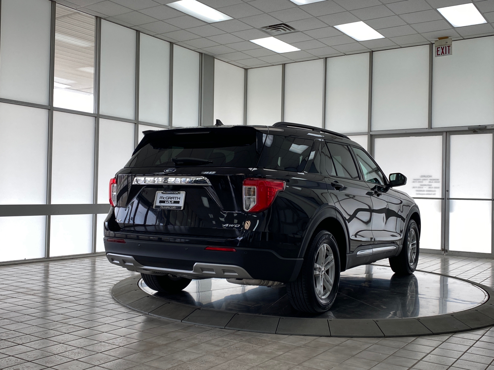 2023 Ford Explorer XLT 8