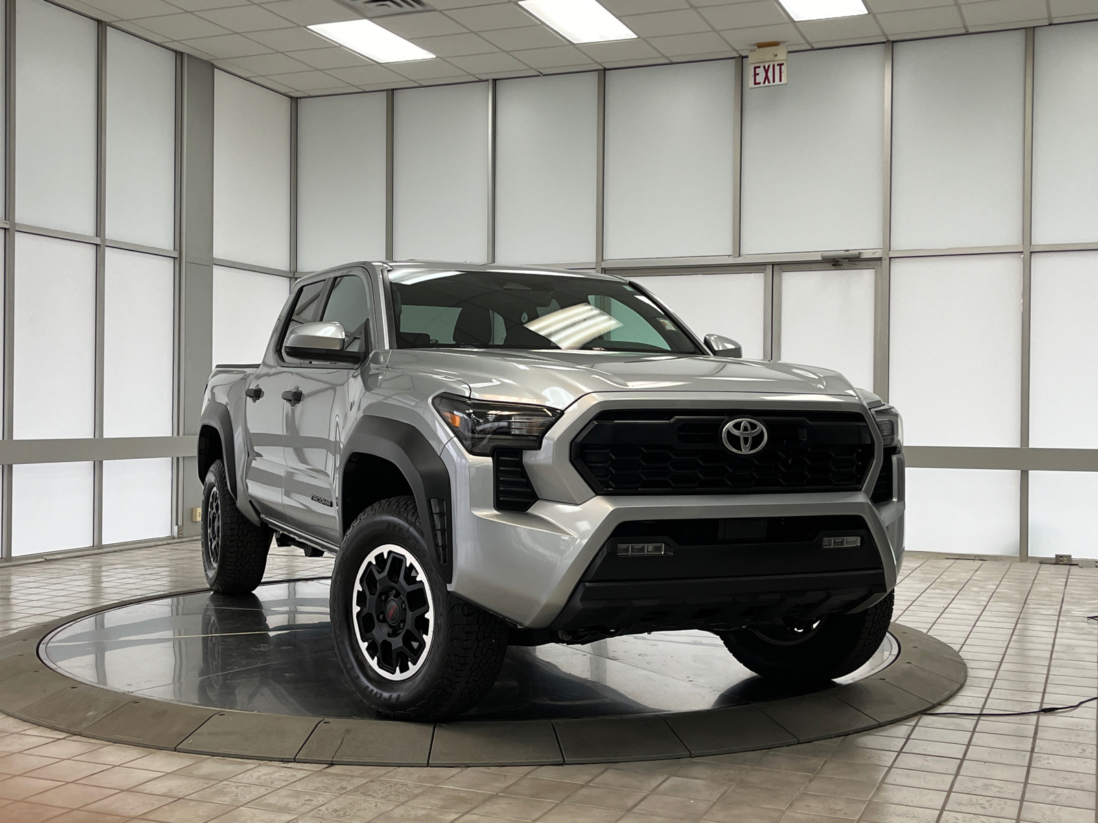 2024 Toyota Tacoma TRD Off-Road 1